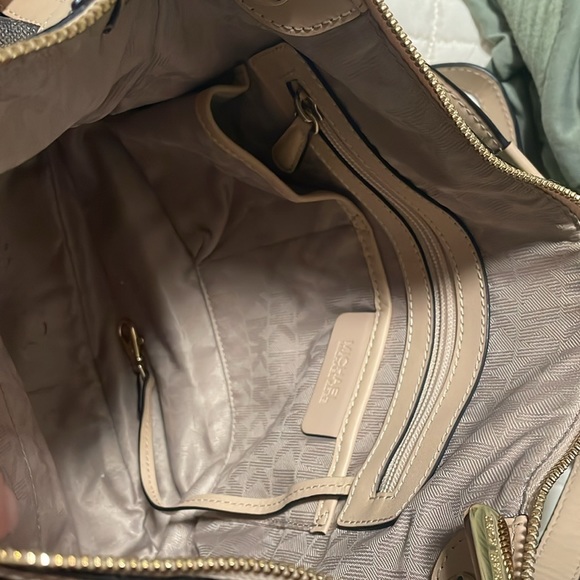 Michael kohl’s monogram hobo style purse - Picture 7 of 9